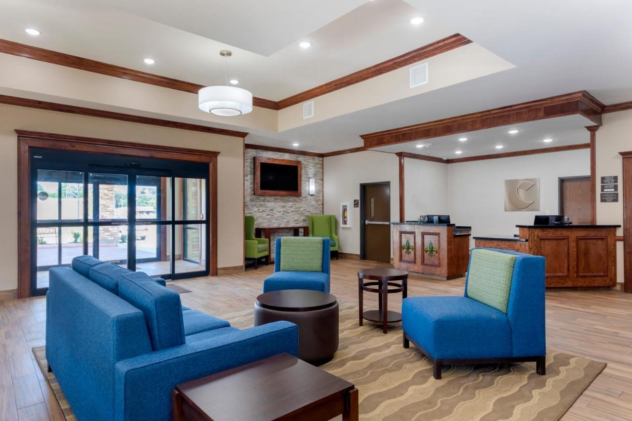 Hotel Comfort Near Ike Hamilton Expo Center